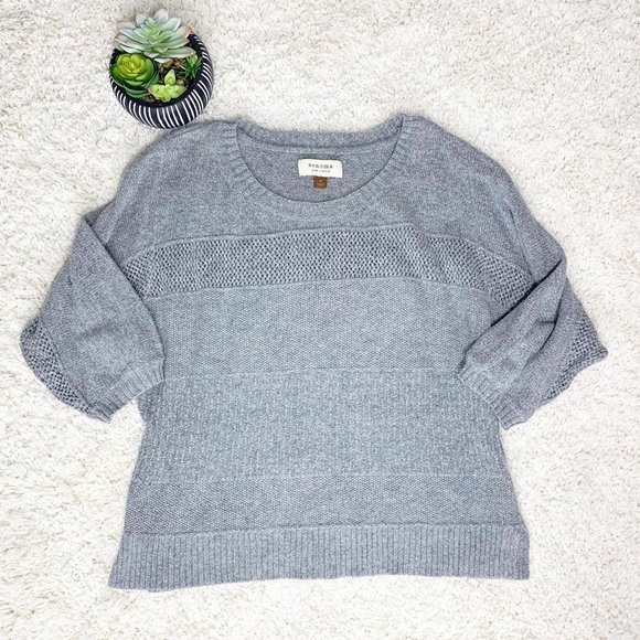 Sonoma Lifestyle Gray Crew Neck Sweater Lightweigh
